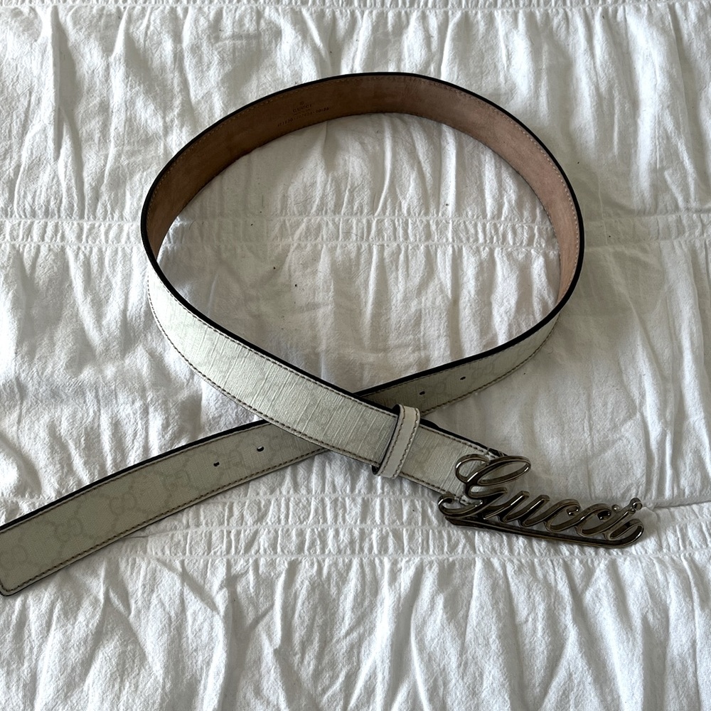 Gucci belt white